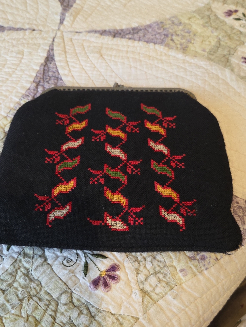 Vintage Handmade Needlepoint Clutch Purse.